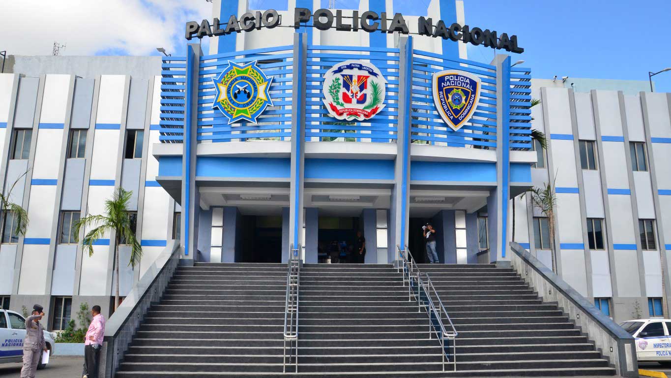 Policía Nacional ejecuta 20 órdenes judiciales en menos de 72 horas durante operativos en Barahona