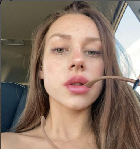 Ester Expósito sobre su encontronazo con el periodista en México:"No era el momento"