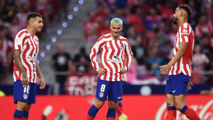 Atlético de Madrid se desconcertó en el final y perdió ante Bayer Leverkusen