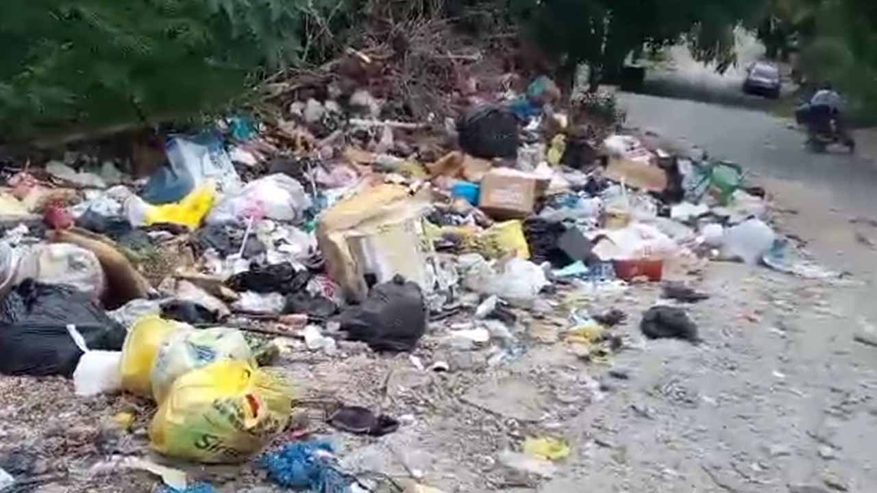Comunitarios exigen la recogida de la basura en Santo Domingo Este ...