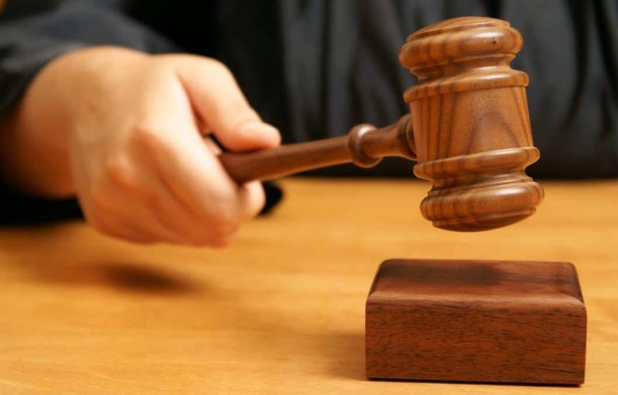 Dictan 20 años de prisión a hombre que explotaba sexualmente a dos adolescentes en Santiago