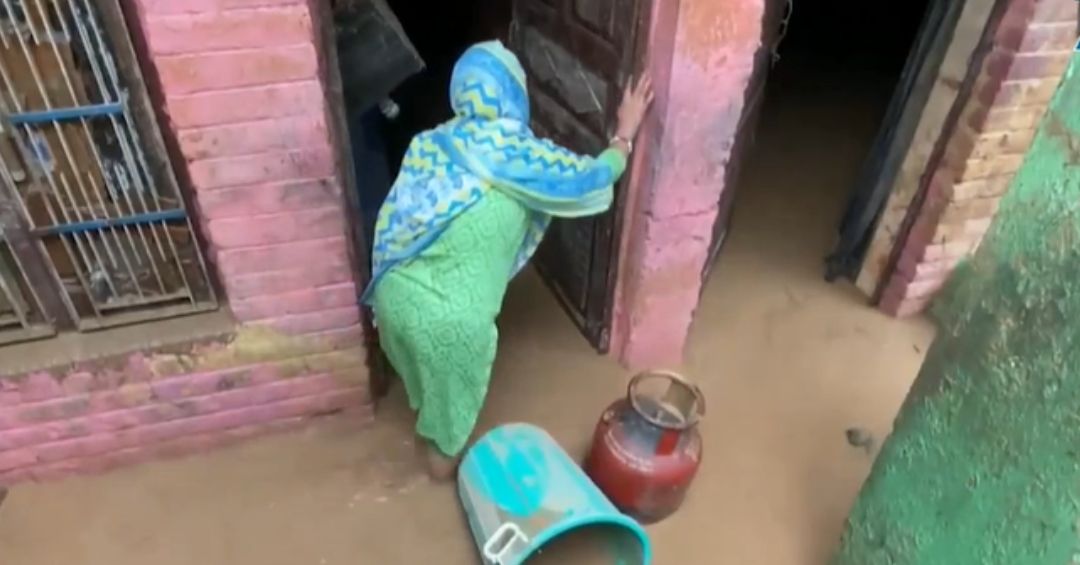 Inundaciones en India dejan al menos 30 muertos por lluvias monzónicas