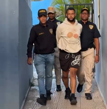 se entrega a la Policía uno de los señalados de la violación grupal de Villa González