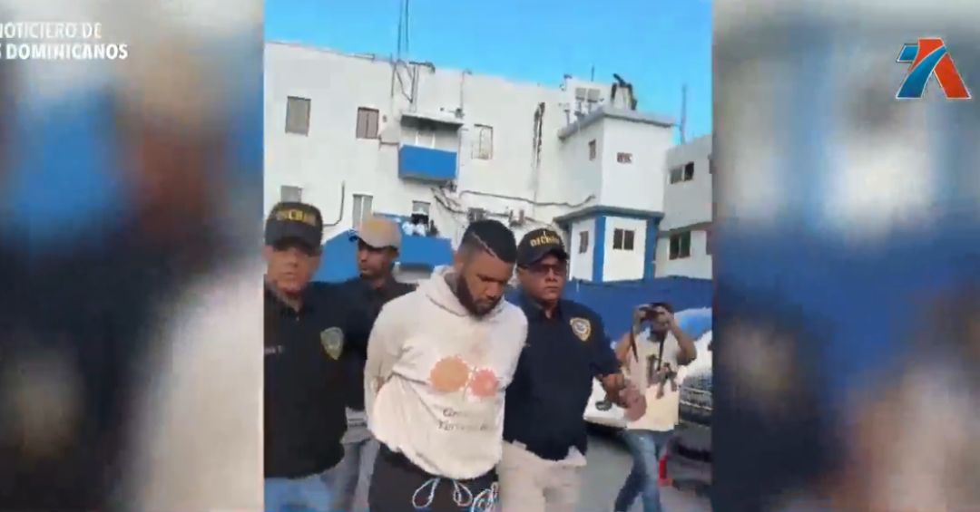 Juan Alfonso Rubiera se entrega por caso de abuso sexual en Villa González