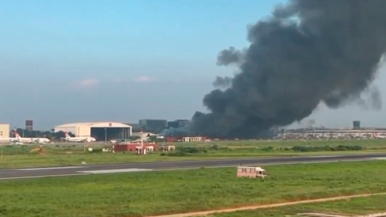 Incendio en aeropuerto de Daca obliga a suspender todos los vuelos