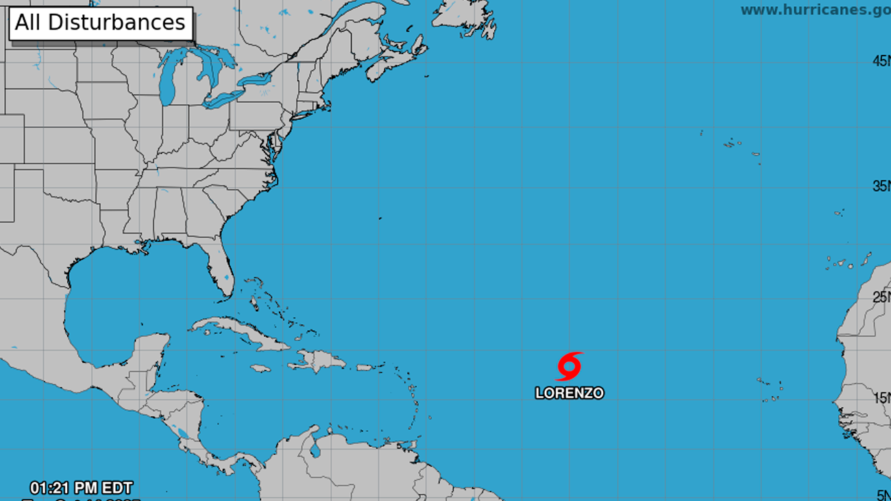 Tormenta tropical Lorenzo avanza débilmente sobre el Atlántico