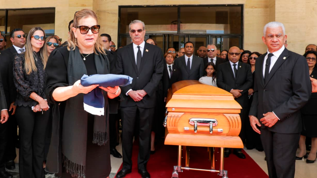 Abinader asiste a honras fúnebres de dirigente político Vicente Sánchez Baret