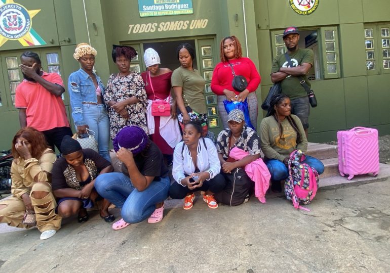 Ejército detiene a 16 haitianos en condición migratoria irregular durante operativo