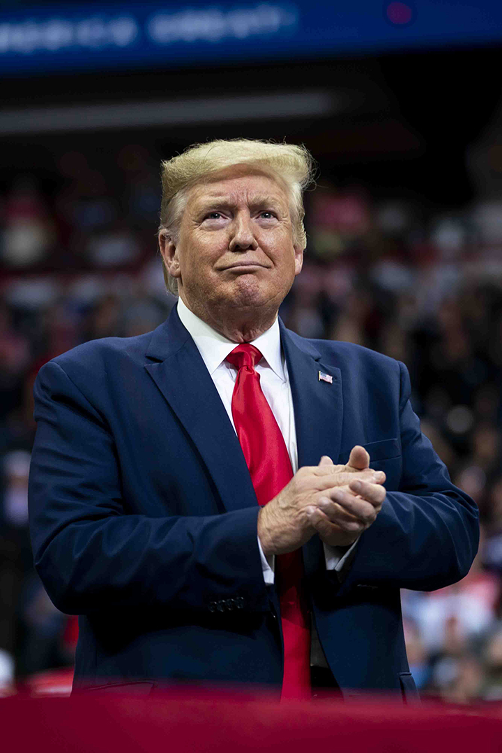 Donald Trump dice que analiza emprender ataques en territorio venezolano