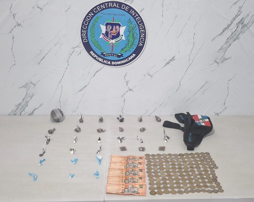 Policía desmantela puntos de drogas y detiene 11 personas en Santiago, San Pedro y Duarte