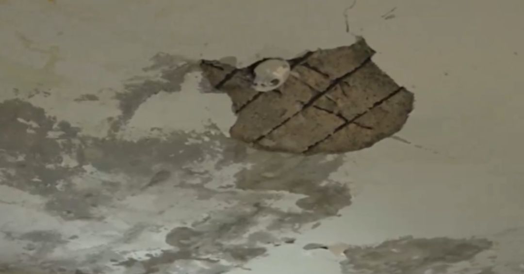 Los Alcarrizos: Padres piden intervenir escuela ante deterioro