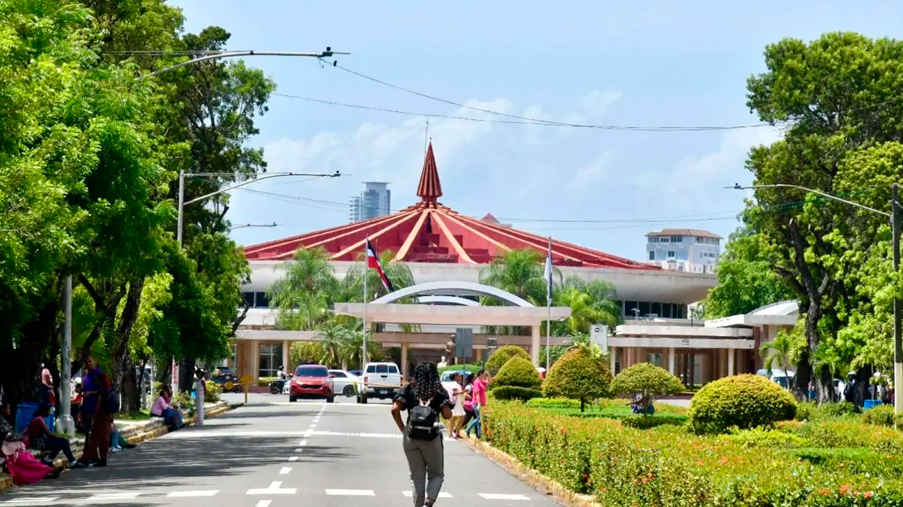 Más de 300 doctores proyectan nueva etapa científica en RD