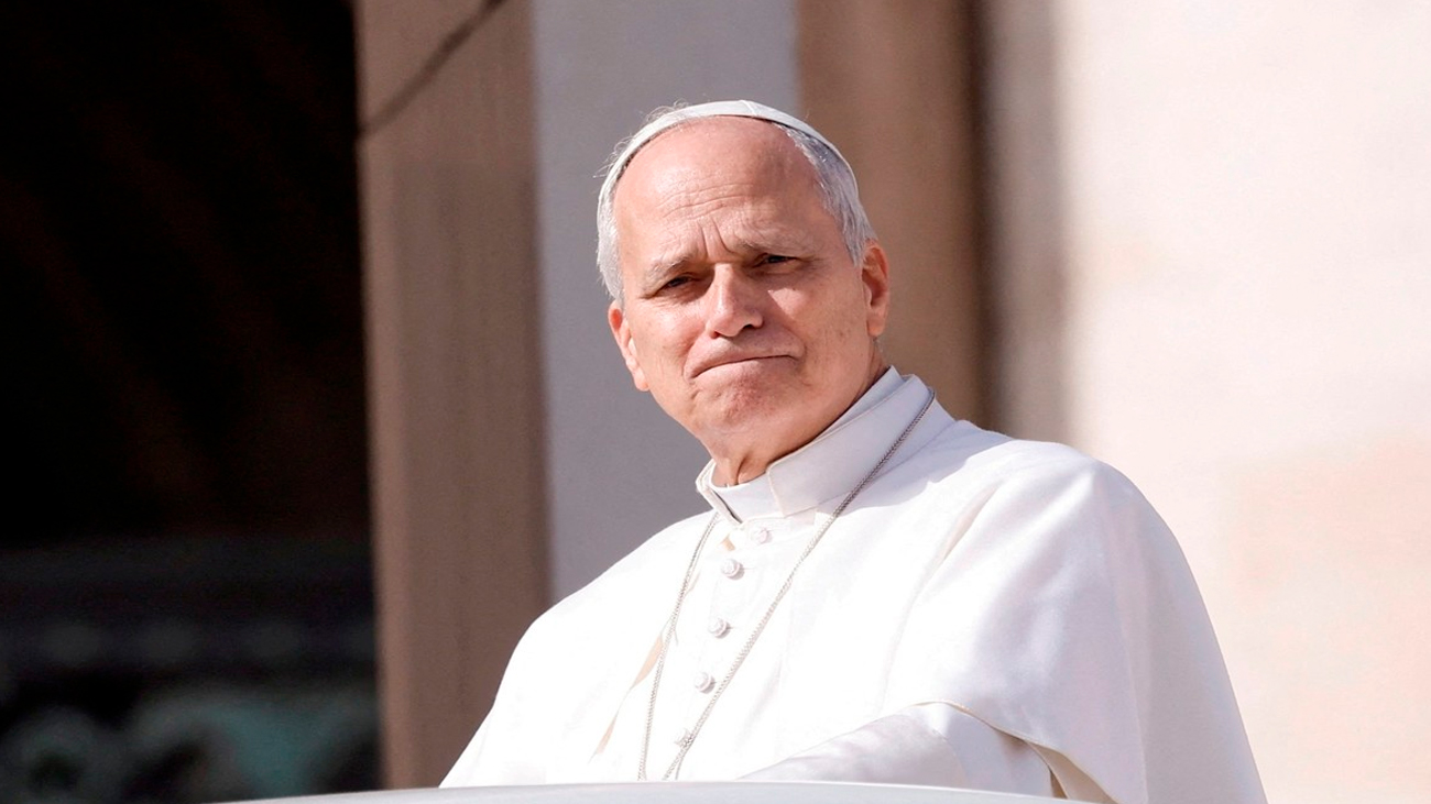 Papa León XIV arremete contra líderes que financian guerras durante visita a Camerún