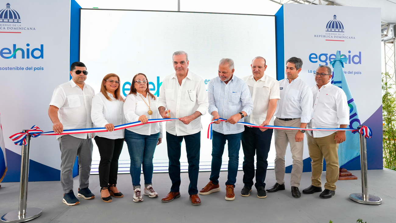 Abinader deja inaugurada la carretera en San José de las Matas