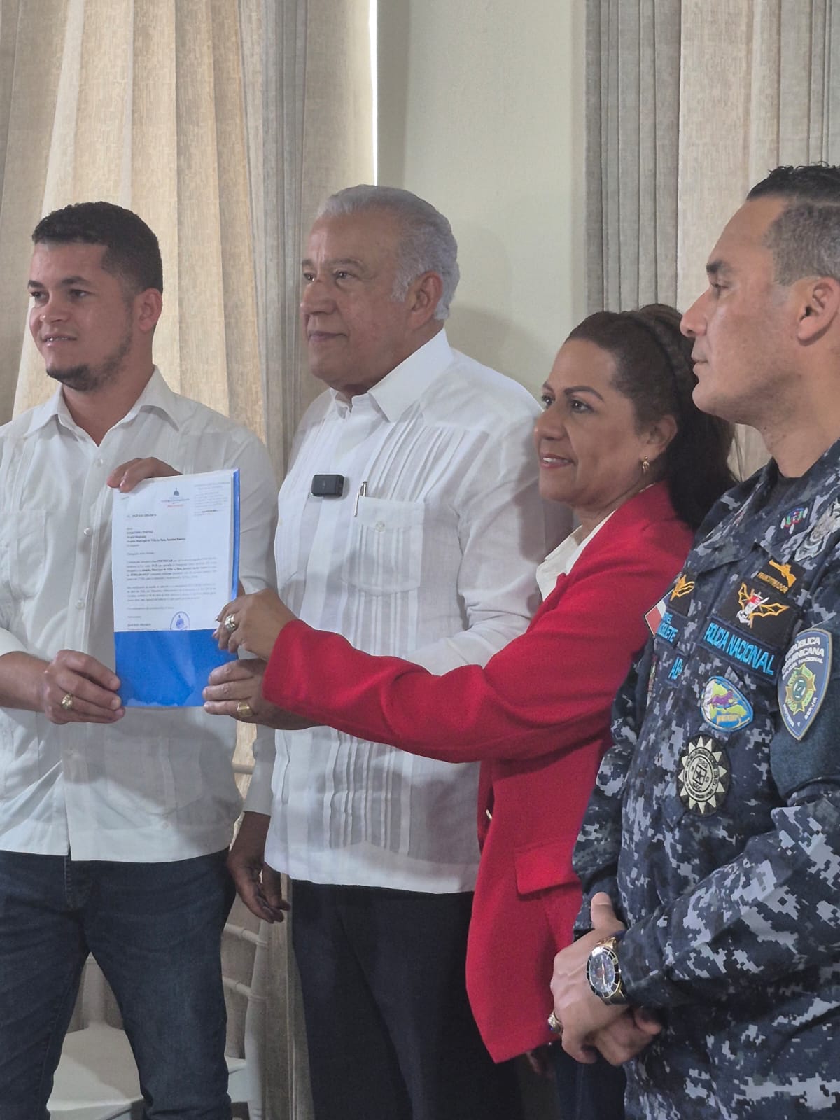 Presidente Abinader ordena la construcción de dos cementerios y un parque en Sánchez Ramírez