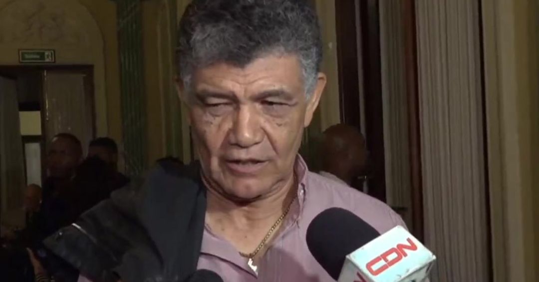 Alcalde detalla acciones ante lluvias en SDO