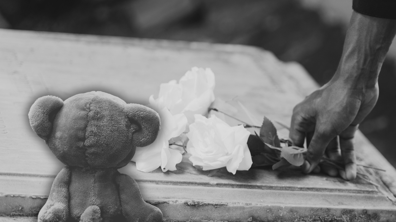 Sepultan a niña hallada dentro de mochila en Canadá de los Girasoles