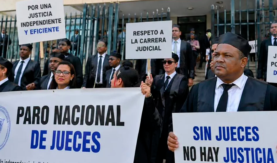 Asociación de fiscales respalda paro de jueces y pide diálogo con las autoridades