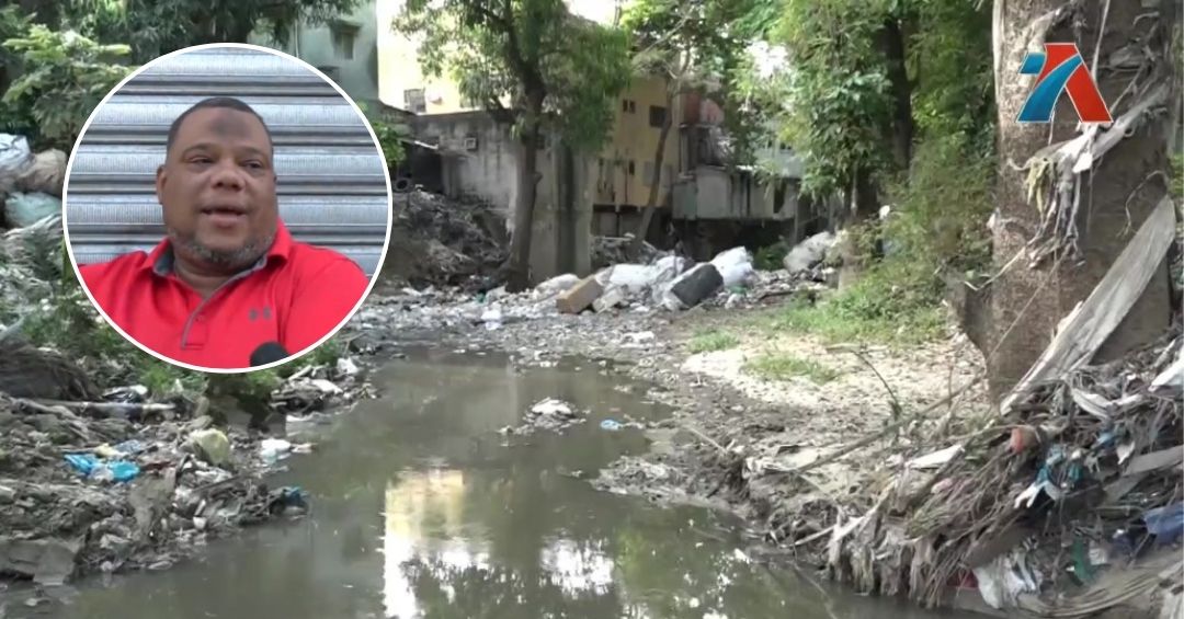 Vertedero improvisado en cañada inunda viviendas de 20 familias en Santo Domingo Oeste