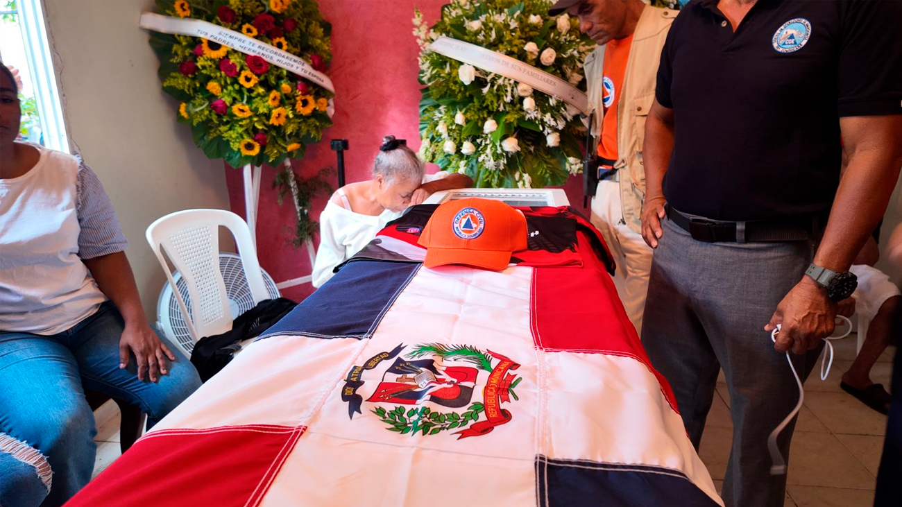 Velan restos de sargento policial fallecido durante operativo en la Autopista Duarte