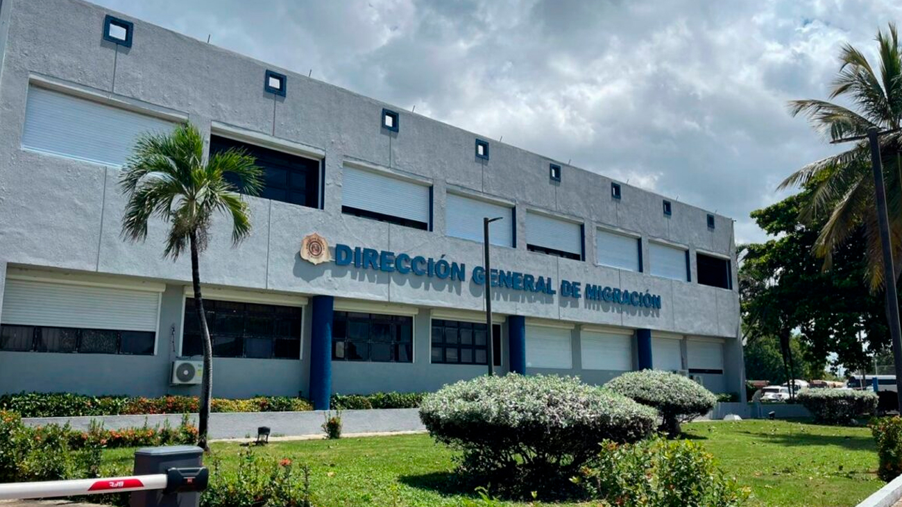 Migración advierte sanciones a empleadores de extranjeros indocumentados