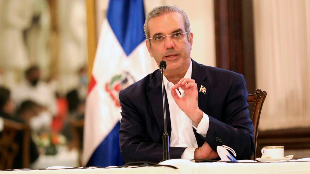 Gobierno se reúne con sector transporte ante alza en combustibles