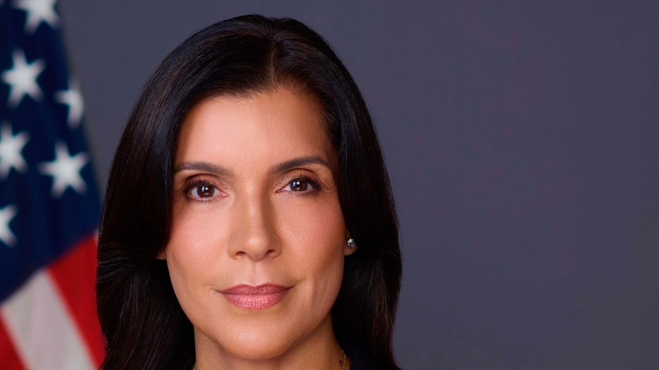 Embajadora de EE. UU. rechaza uso político de la justicia y defiende el estado de derecho