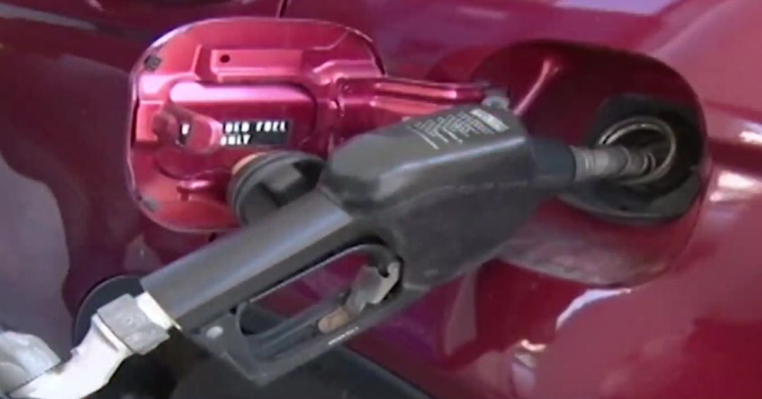 Gobierno ajusta precios de combustibles