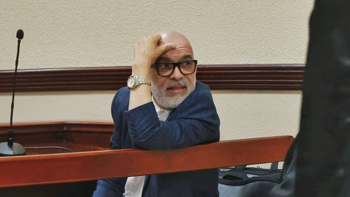 Condenan a 6 meses de prisión a Ángel Martínez por difamación contra Milagros De Camps Germán