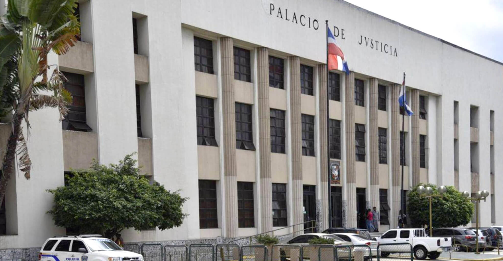 Condenan a hombre a tres años de prisión y multas millonarias por fraude eléctrico en el DN