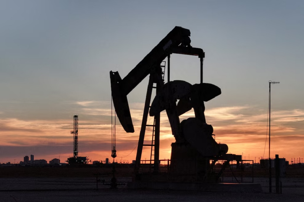 El petróleo de Texas sube un 4,19 % hasta 102 dólares ante falta de acuerdo de EEUU e Irán