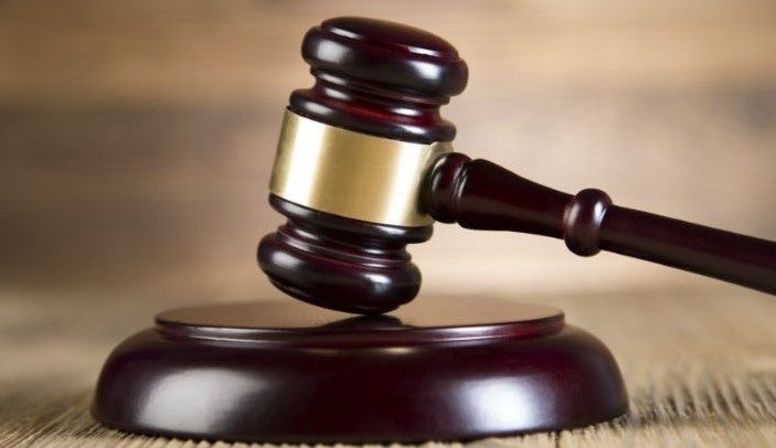 Condenas de cinco y tres años de prisión por estafar más de RD$124 millones
