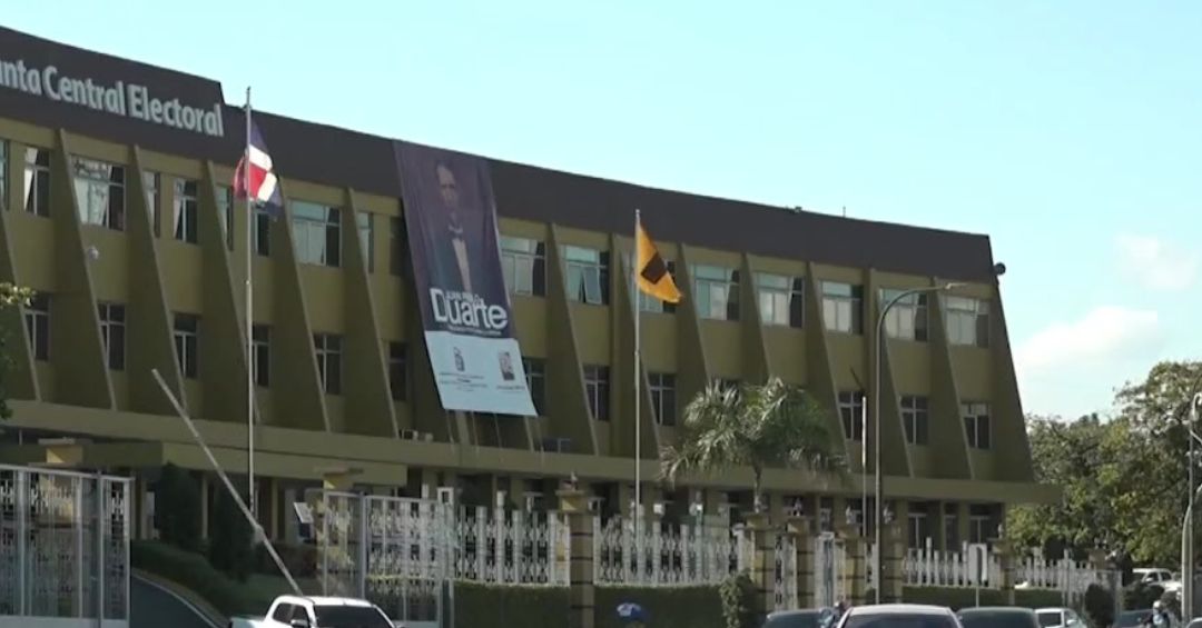 JCE rechaza recorte a fondos de partidos políticos