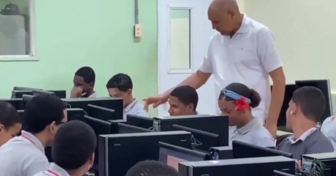 Ministerio de Educación introduce programa virtual de seguridad vial