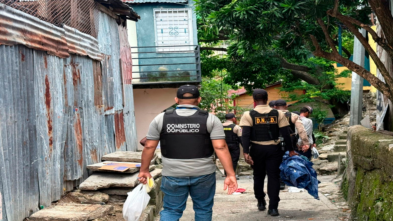 Decomisan más de 5,400 gramos de drogas en operativos contra el microtráfico