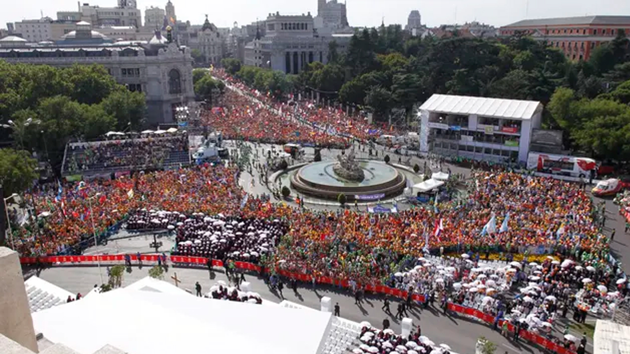 Más de 1.2 millones de fieles participan en histórica Misa d