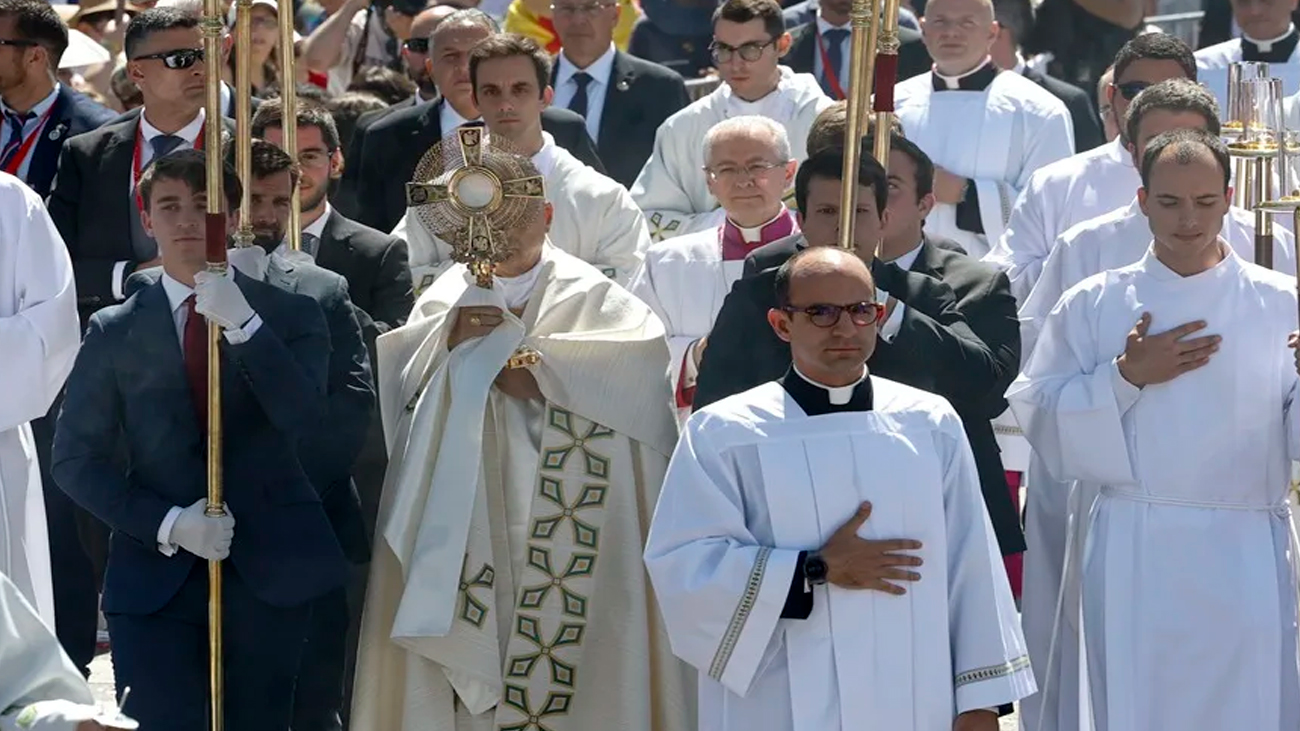 Papa León XIV en Madrid: “Nadie puede arrodillarse ante Dios
