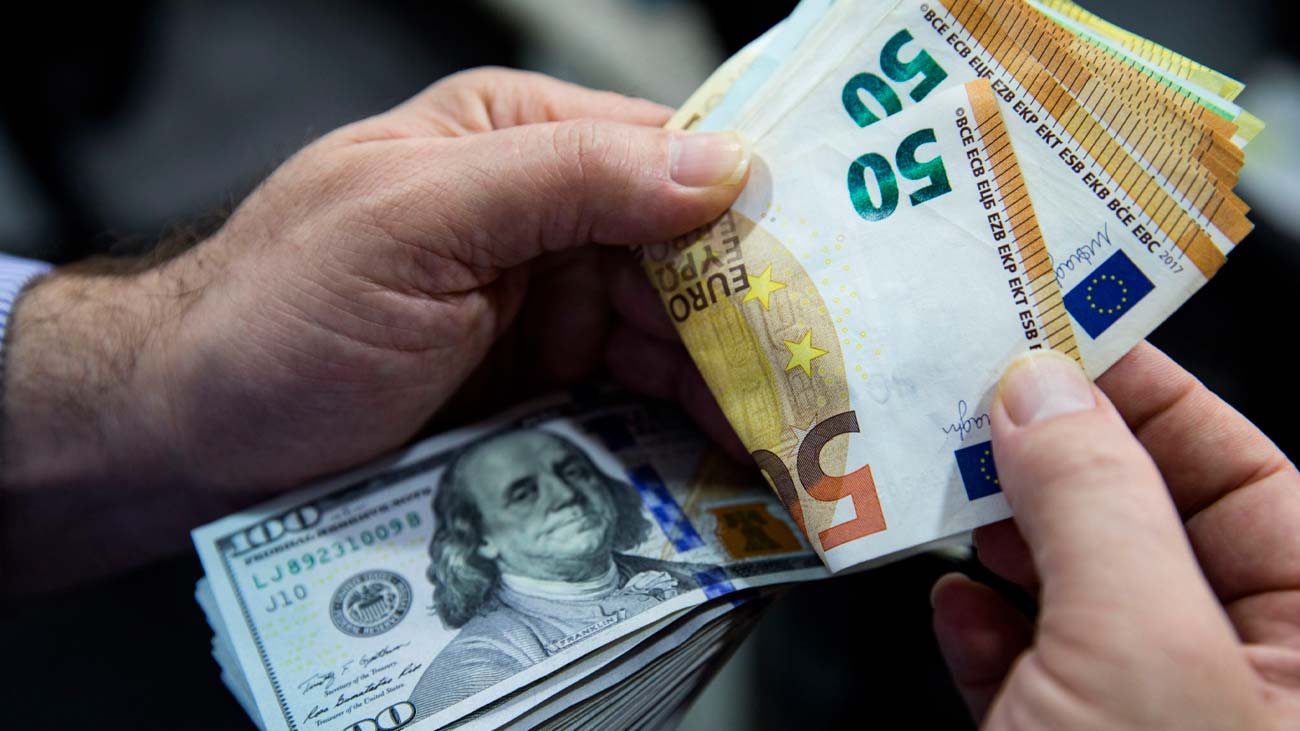 ¿Cómo está la tasa del dólar y el euro hoy en República Domi